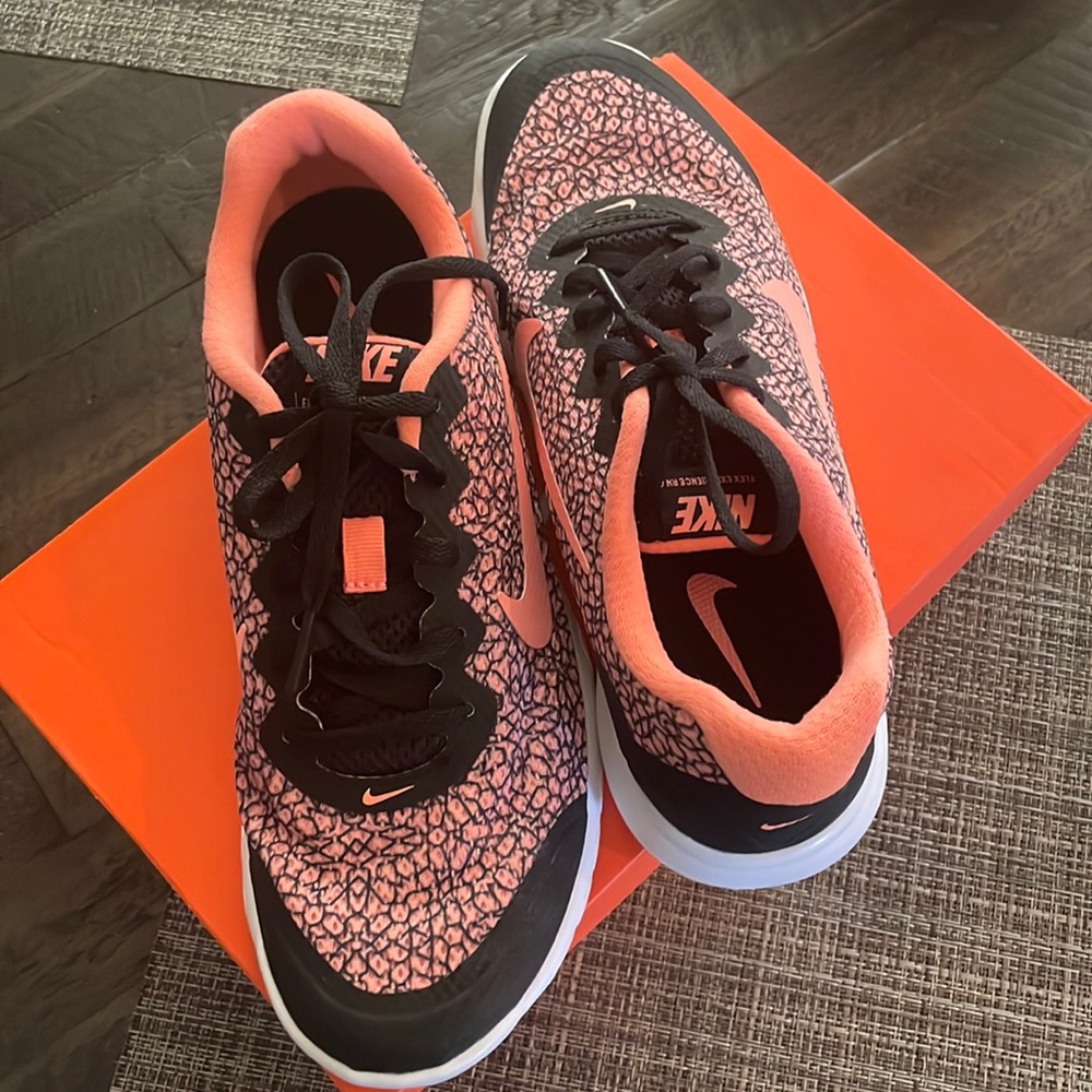 Womens Nike Running Shoes